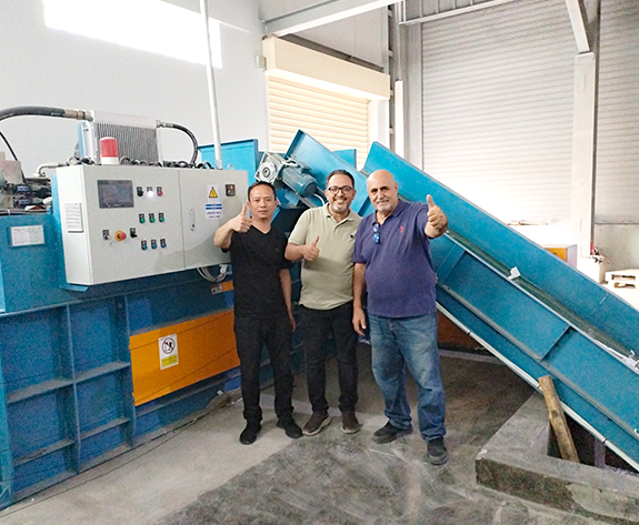 Sistema di scarico dei rifiuti completamente automatico per una fabbrica saudita di fustellatura di imballaggi
